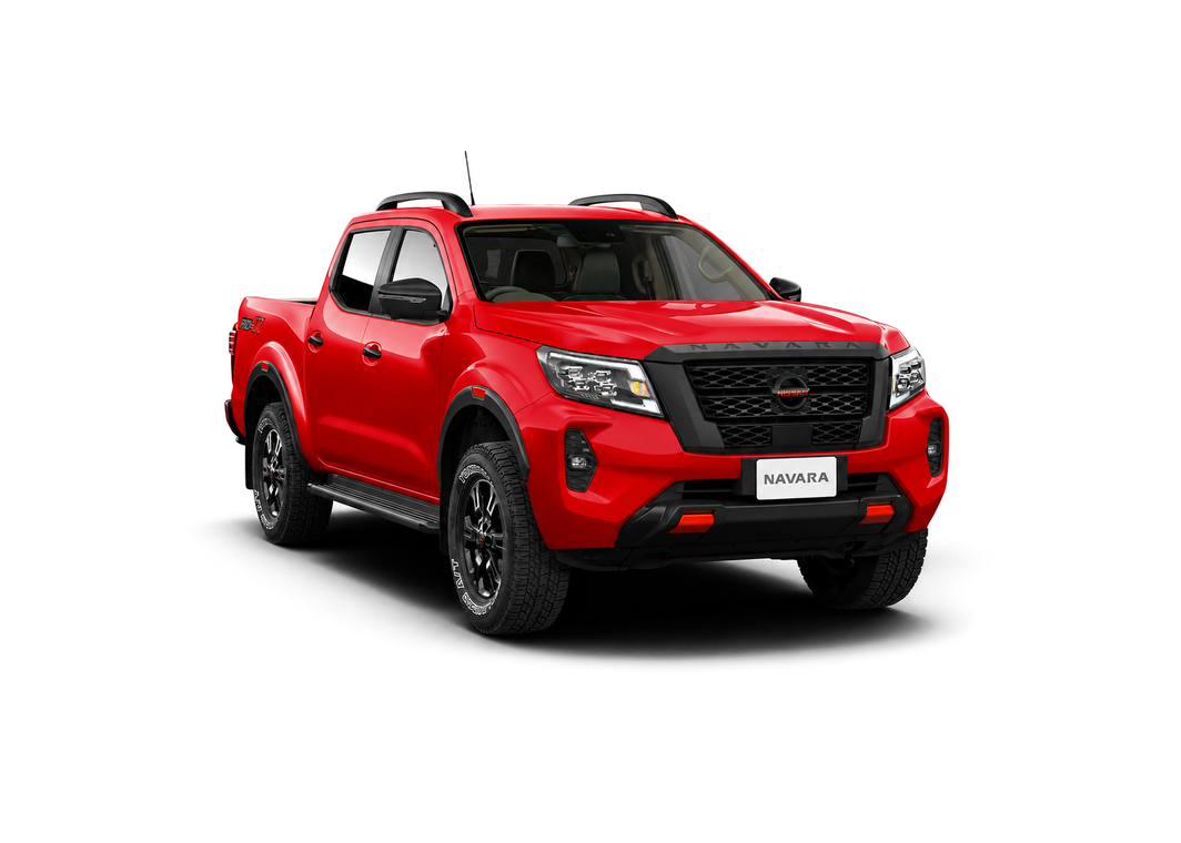 Nissan À découvrir Rouge ardent